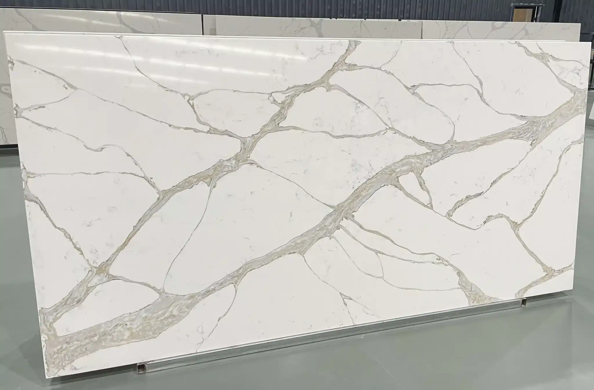 t228 overlook mountain gold vein printed quartz crisp pure white warm taupe soft grey line 1 t228 overlook mountain gold vein printed quartz crisp pure white warm taupe soft grey line 1